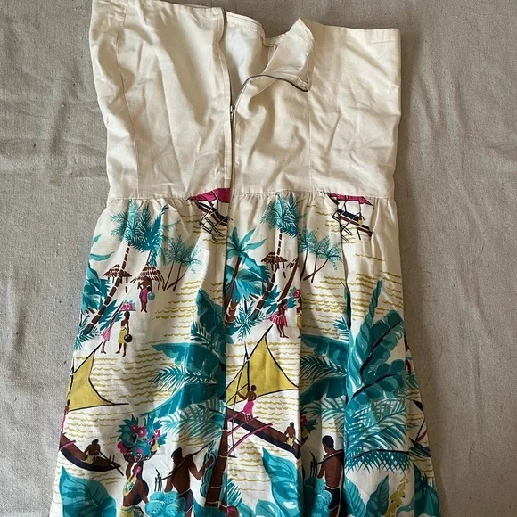 Vintage Tiki Strapless Dress | Tropical Island Scenic Print - Picture 5 of 6
